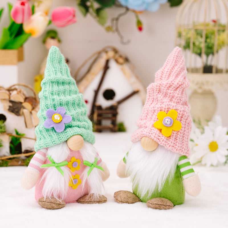Fresh knit hat gnomes