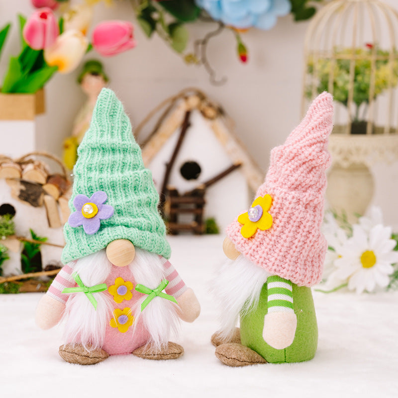Fresh knit hat gnomes