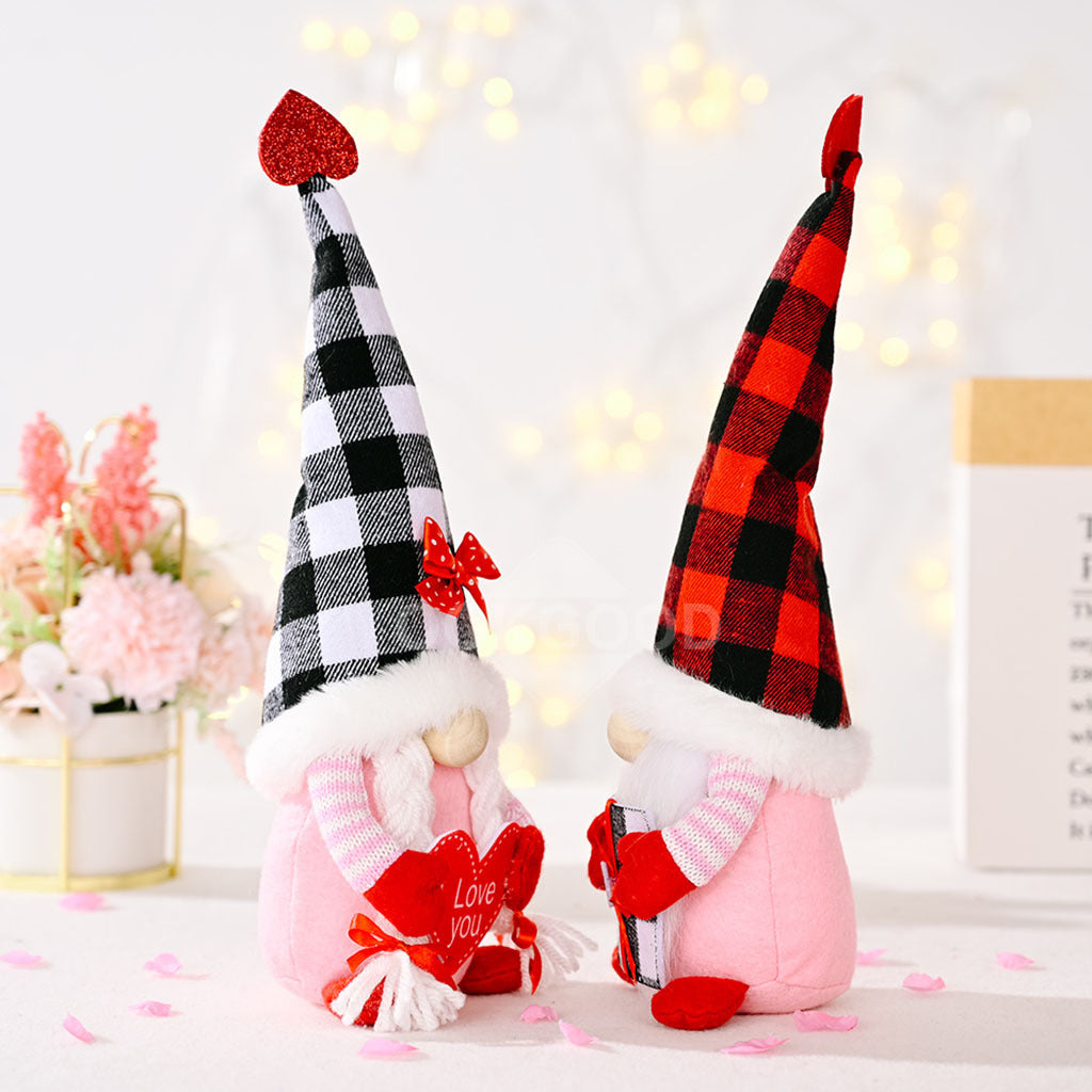 I Love You - Adorable Plaid Hat Gnome Couple