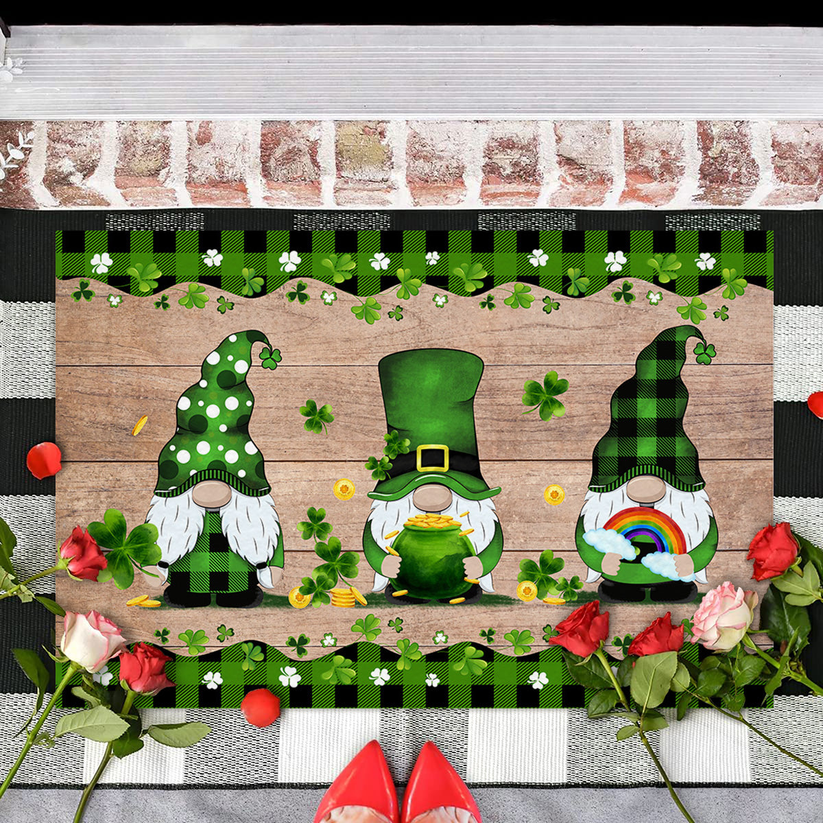 Standing Lucky Gnome - St. Patrick's Day Doormat